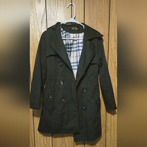 Classic Black Trench Coat with Plaid Lining